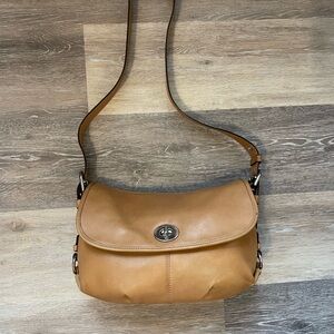 Vintage Coach Bag 💼